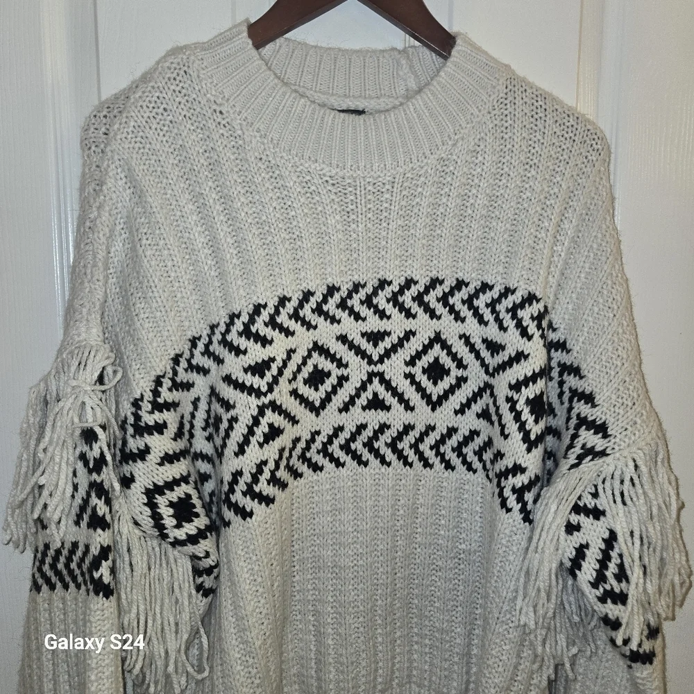 Sanctuary Fringe Detail Ribbed Pullover Sweater Size Large - Picture 5 of 13